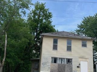 Foreclosed Home - 506 S 8TH ST, 52632