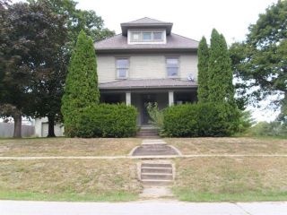 Foreclosed Home - 104 E MAIN ST, 52654