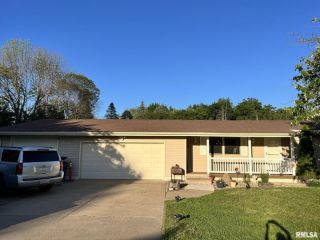 Foreclosed Home - 4 TIMBERLINE DR, 52726