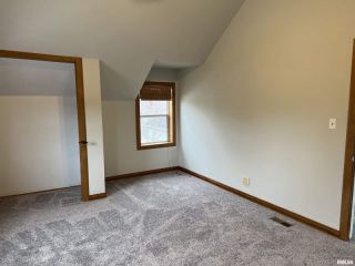 Foreclosed Home - 619 23RD AVE N, 52732