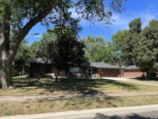 Foreclosed Home - 1208 N 4TH ST, 52732