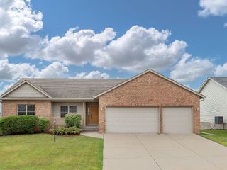 Foreclosed Home - 355 LYNNEA DR, 52748