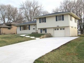 Foreclosed Home - 107 PARKVIEW DR, 52772