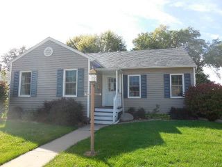 Foreclosed Home - 2332 Iowa St, 52803