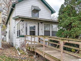Foreclosed Home - 1701 LECLAIRE ST, 52803