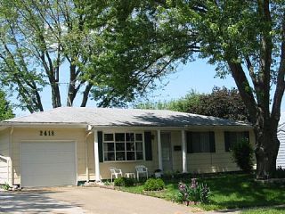 Foreclosed Home - 2418 N HAZELWOOD AVE, 52804