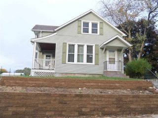 Foreclosed Home - 1120 Brown St, 52804