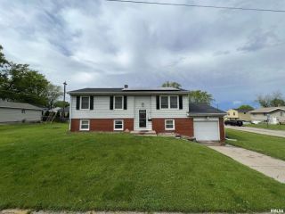 Foreclosed Home - 2726 W LOMBARD ST, 52804