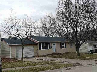 Foreclosed Home - 2405 W 41ST ST, 52806