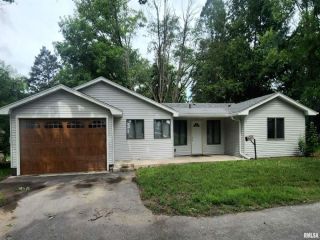 Foreclosed Home - 4028 N DIVISION ST, 52806
