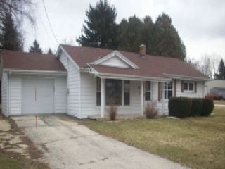 Foreclosed Home - 322 S MILWAUKEE ST, 53021