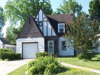 Foreclosed Home - 51 E LINCOLN AVE, 53027