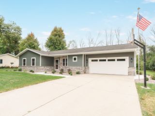 Foreclosed Home - 722 FOREST DR, 53050