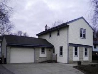 Foreclosed Home - 1042 LEXINGTON DR, 53066