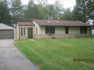 Foreclosed Home - 2435 N 3RD LN, 53066