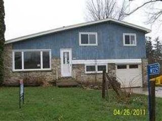 Foreclosed Home - W1225 HILLTOP RD, 53078