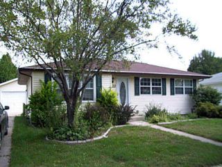 Foreclosed Home - 2222 SUNFLOWER AVE, 53081