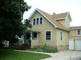 Foreclosed Home - 2420 ERIE AVE, 53081