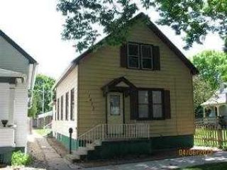 Foreclosed Home - 1417 HURON AVE, 53081