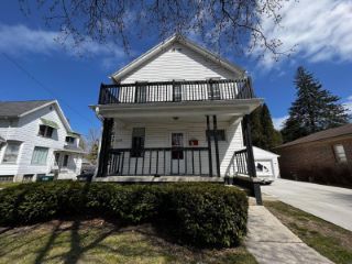 Foreclosed Home - 1617 N 11TH ST, 53081