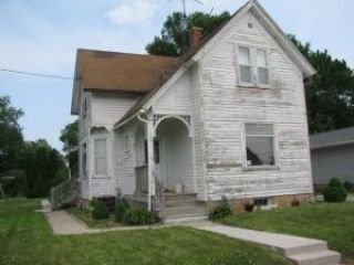 Foreclosed Home - 2431 N 29TH ST, 53083