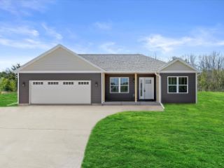Foreclosed Home - 4912 WILD MEADOW DR, 53083