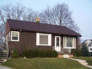 Foreclosed Home - 116 BOLAND PKWY, 53085
