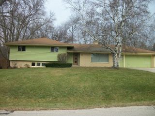 Foreclosed Home - 316 WOODSIDE LN, 53092