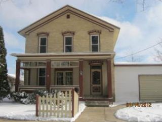 Foreclosed Home - 415 S WASHINGTON ST, 53094