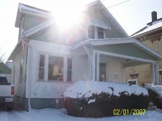 Foreclosed Home - 407 S 3RD ST, 53094