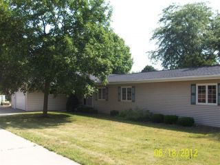 Foreclosed Home - 1318 EVERGREEN ST, 53095