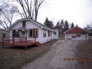 Foreclosed Home - W1014 ANEMONE RD, 53128