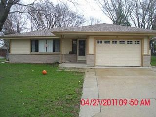 Foreclosed Home - 5410 MONTGOMERY DR, 53129