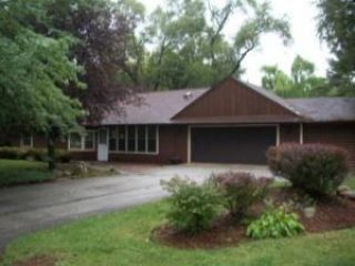 Foreclosed Home - 9621 W SAINT MARTINS RD, 53132
