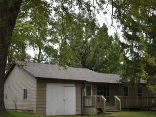 Foreclosed Home - 416 Hillcrest Dr, 53156