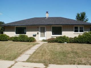 Foreclosed Home - 1740 MANITOBA AVE, 53172
