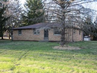 Foreclosed Home - 27168 Pioneer Rd, 53185