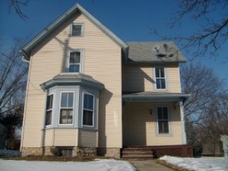 Foreclosed Home - 632 MADISON ST, 53188