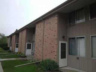 Foreclosed Home - 1520 BIG BEND RD UNIT G, 53189