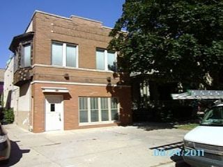 Foreclosed Home - 809 N CASS ST, 53202