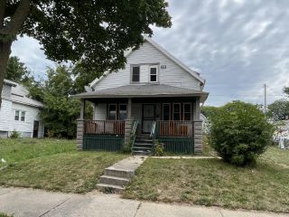 Foreclosed Home - 1938 N 24TH ST, 53205