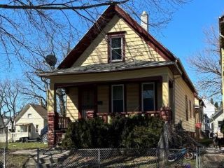 Foreclosed Home - 2957 N 11TH ST, 53206