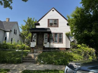 Foreclosed Home - 2765 N 26TH ST, 53206