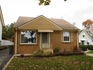 Foreclosed Home - 3721 S 5TH PL, 53207