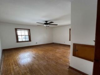 Foreclosed Home - 4409 S PINE AVE, 53207