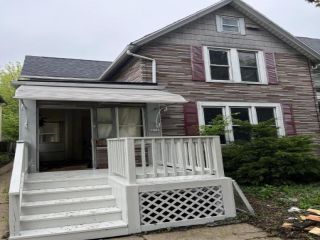 Foreclosed Home - 211 N 37TH ST, 53208