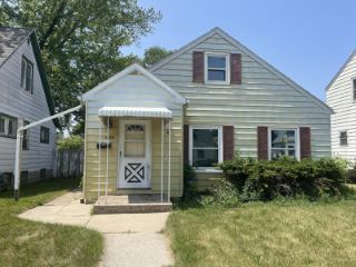 Foreclosed Home - 4869 N 25TH ST, 53209