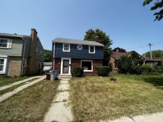 Foreclosed Home - 4313 N 22ND ST, 53209