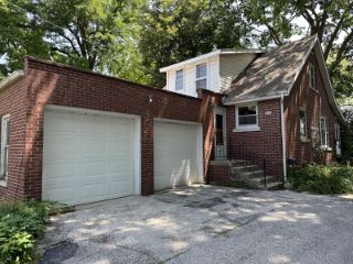 Foreclosed Home - 5642 N RIVER FOREST DR, 53209