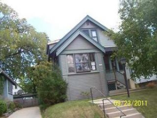 Foreclosed Home - 3920 N FREDERICK AVE, 53211